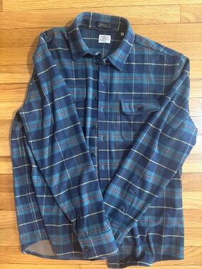 Faherty Legend Shirt. Size Large